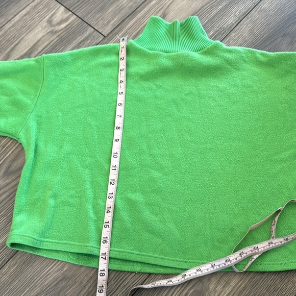 Zara Bright Green Knit crop Sweater long sleeve - Picture 5 of 10